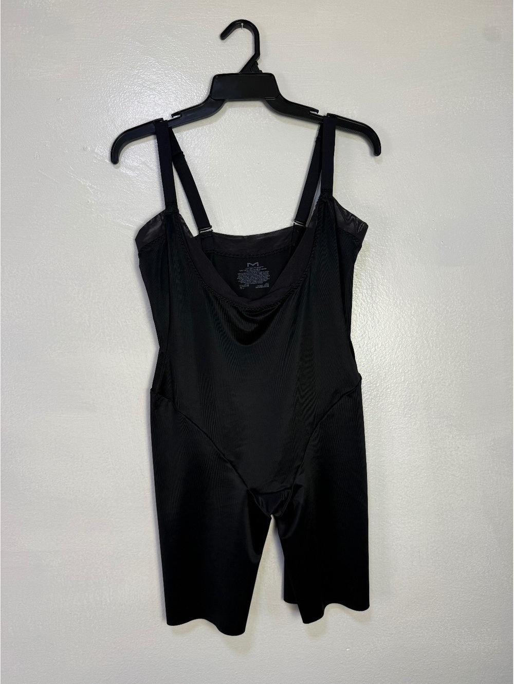 Maidenform Black Shapewear Bodysuit with Adjustable Straps Size L